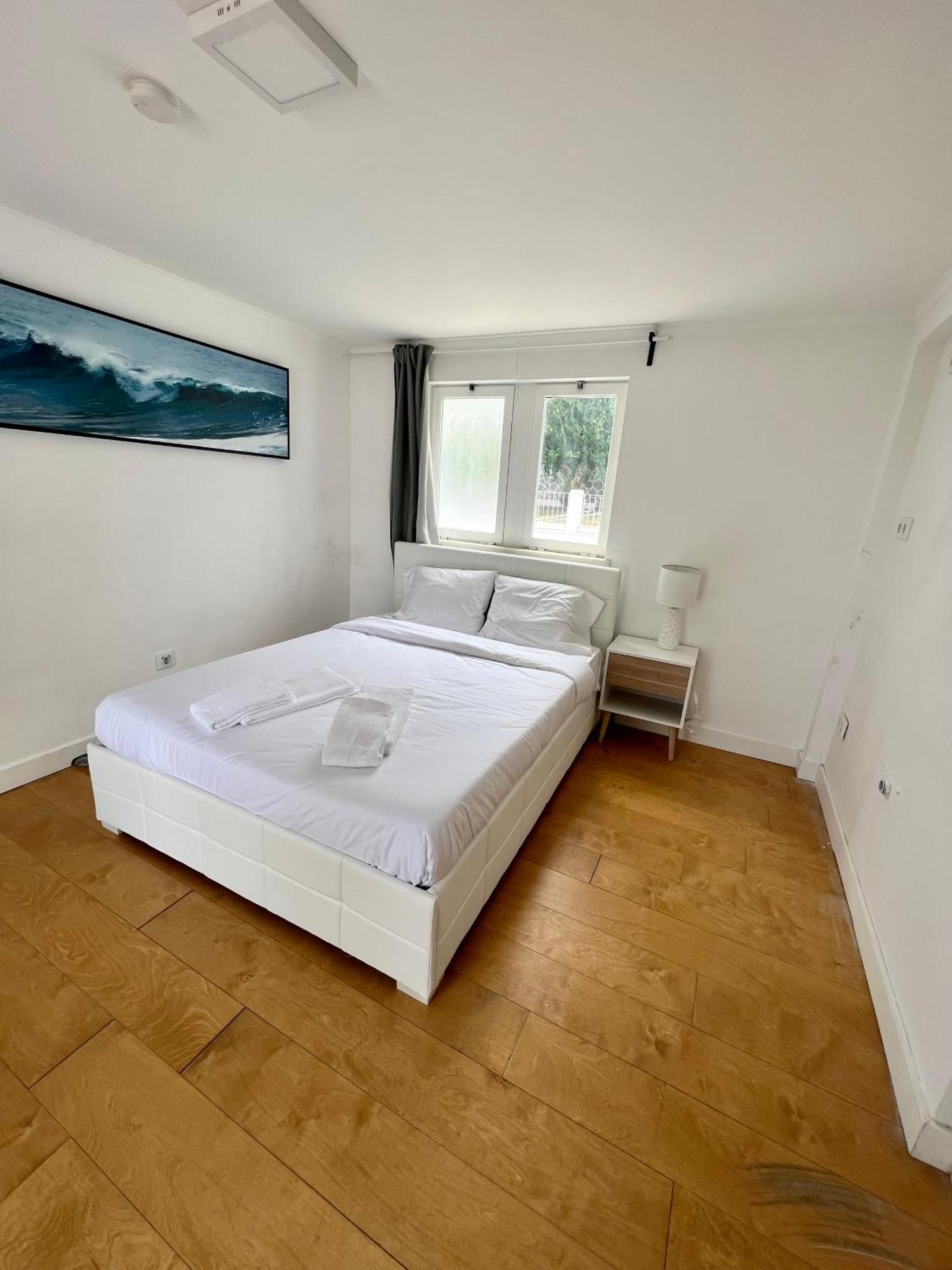 Oeiras Beach Private Room 9 - Double Bedroom With Shared Bathroom & Terrace Luaran gambar